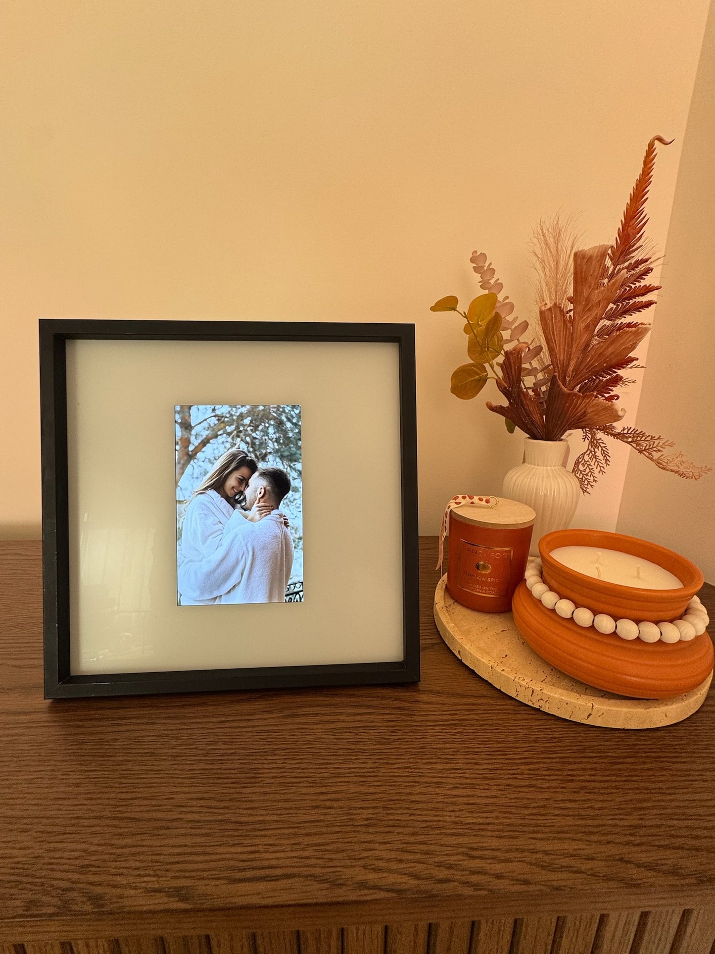 Squarezy - The Only Digital Square Frame