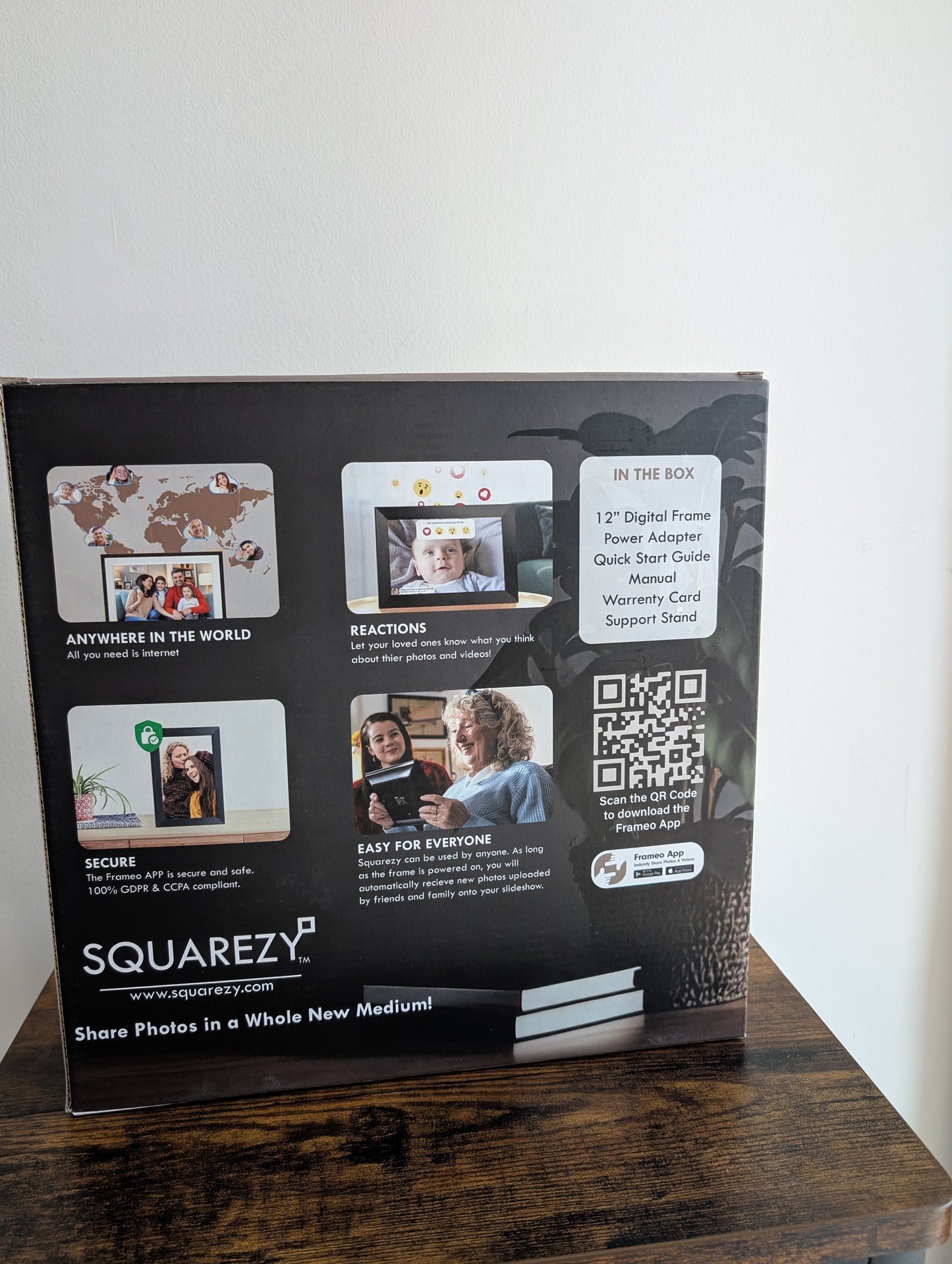 Squarezy - The Only Digital Square Frame