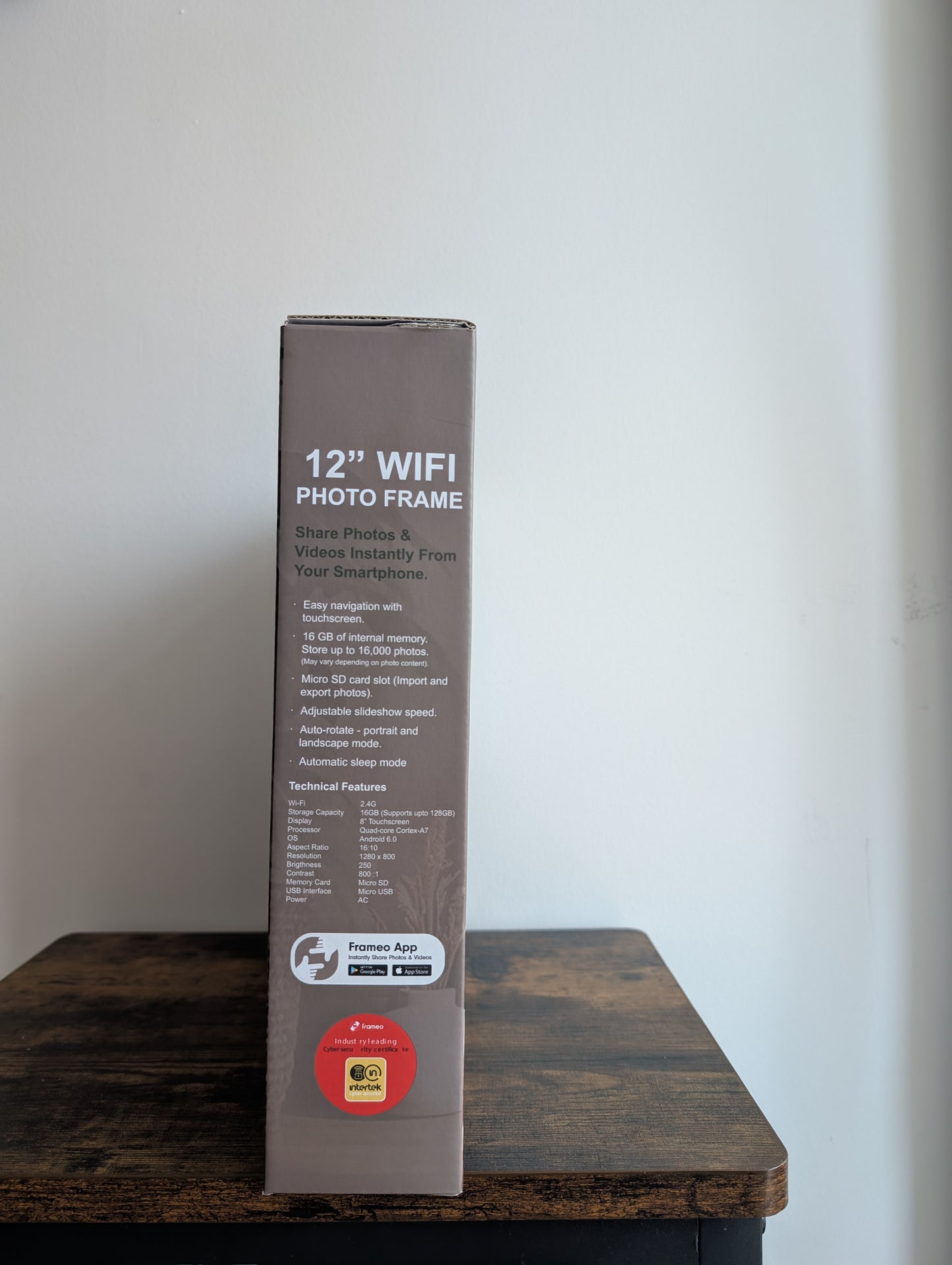 Squarezy - The Only Digital Square Frame